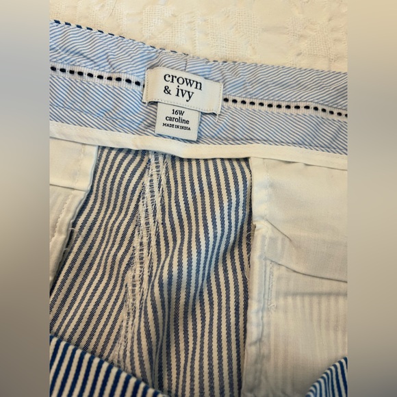 Crown & Ivy Light Blue white striped Caroline STRETCH 16W Shorts Classic - Picture 3 of 5